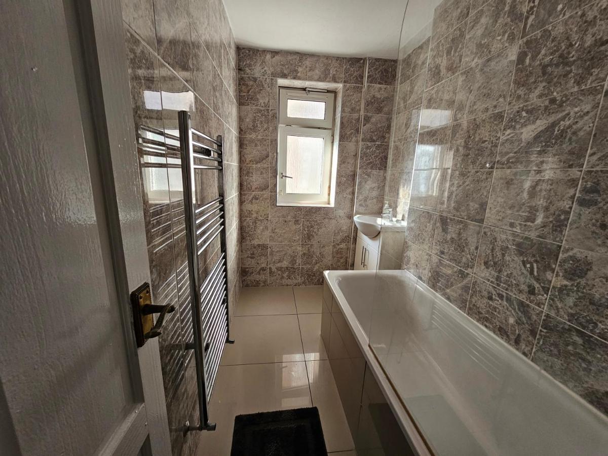 Towerhill Rooms Londen Buitenkant foto